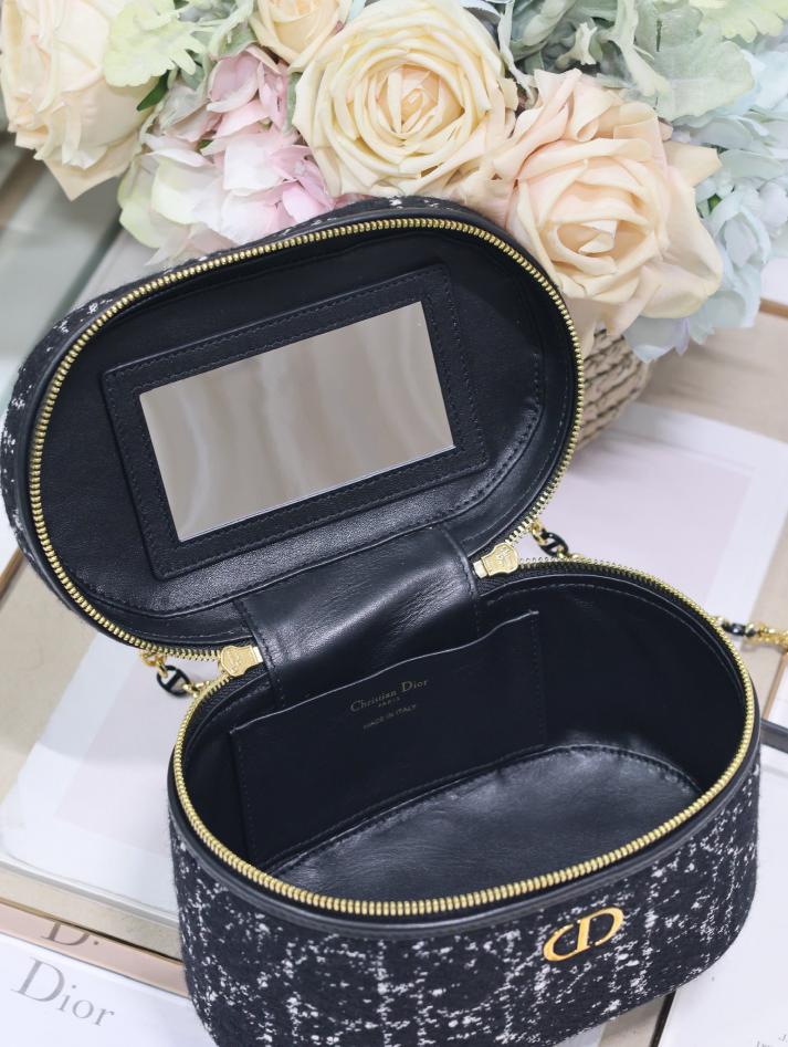 Borsa a mano piccola Dior 30 Montaigne “Panno grezzo nero con pelle”