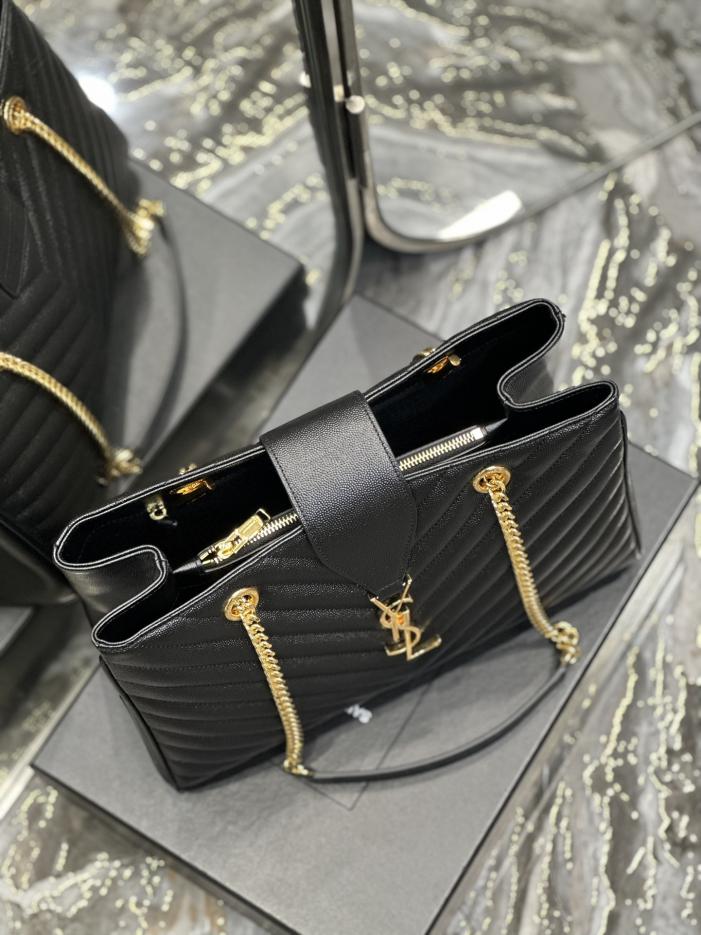 SAINT LAURENT