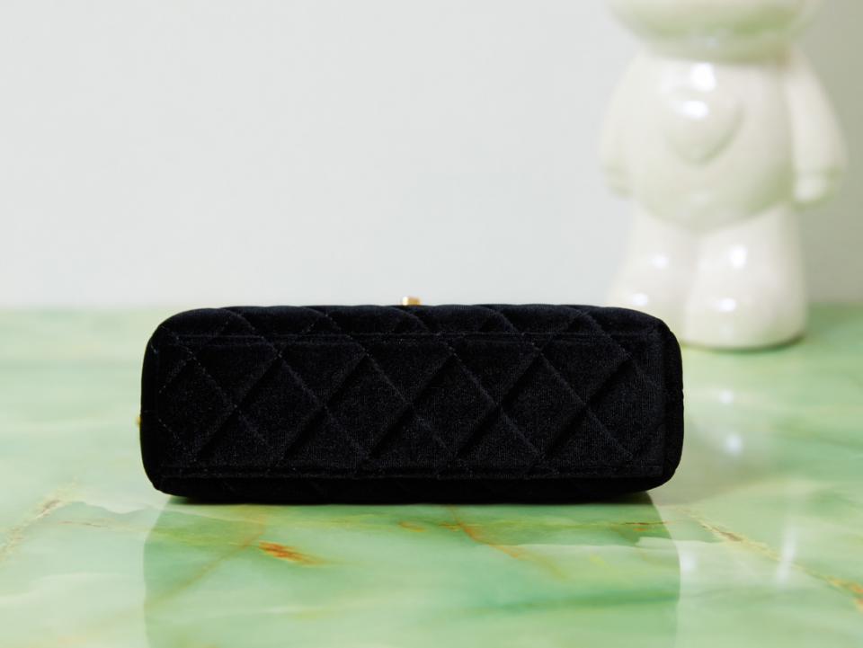 Borsa Chanel Kelly con manico in velluto