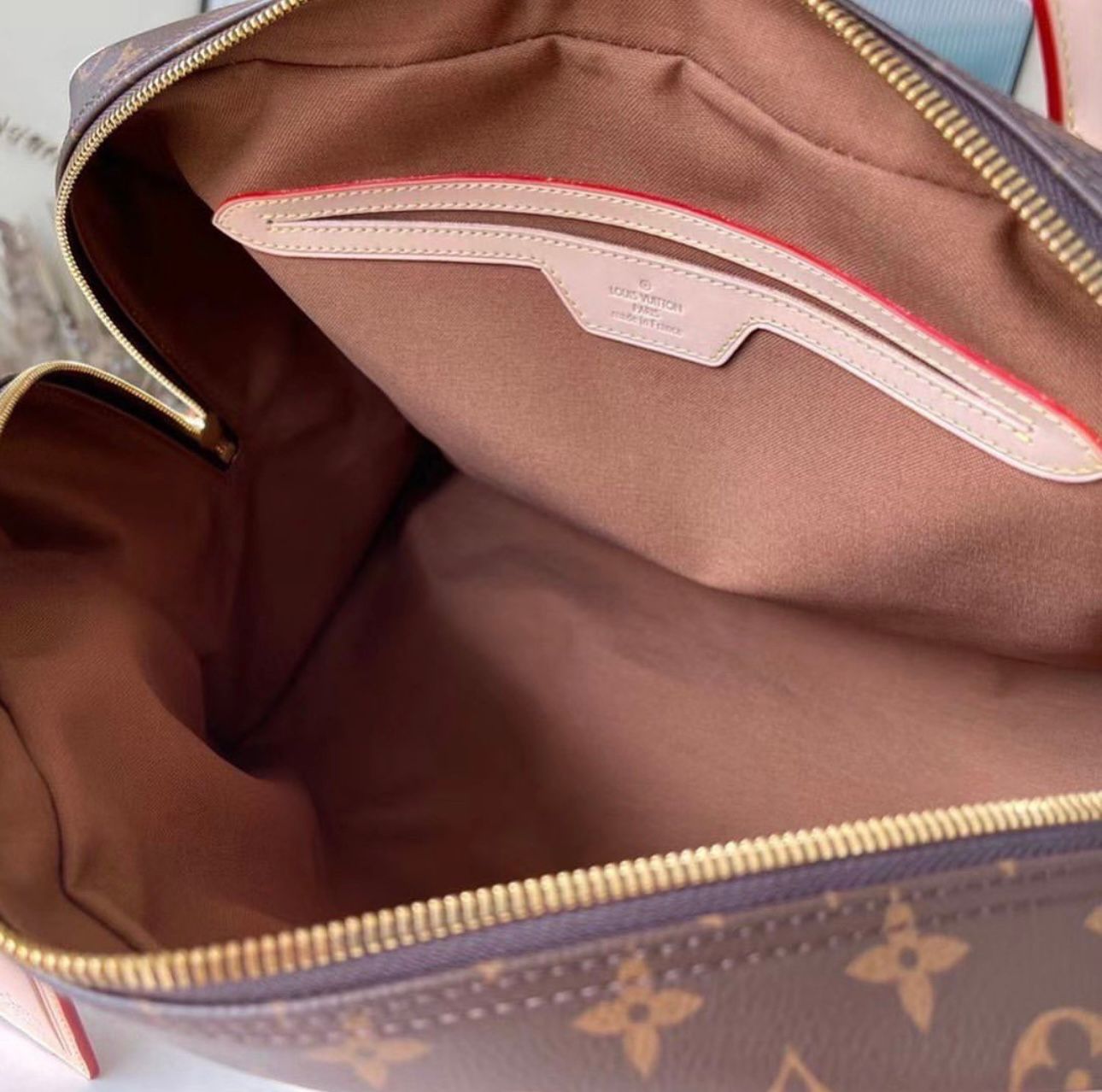 Louis Vuitton Borsa Carryall