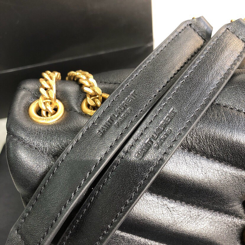 Yves Saint Laurent Loulou Piccola