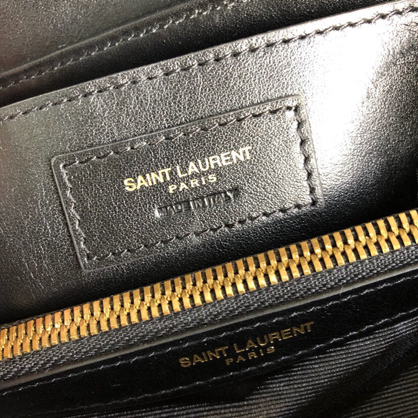 Yves Saint Laurent Loulou Piccola