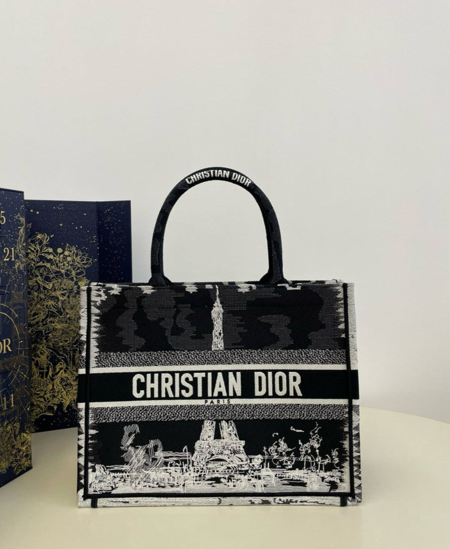 CHRISTIAN DIOR Medium Dior Book Tote