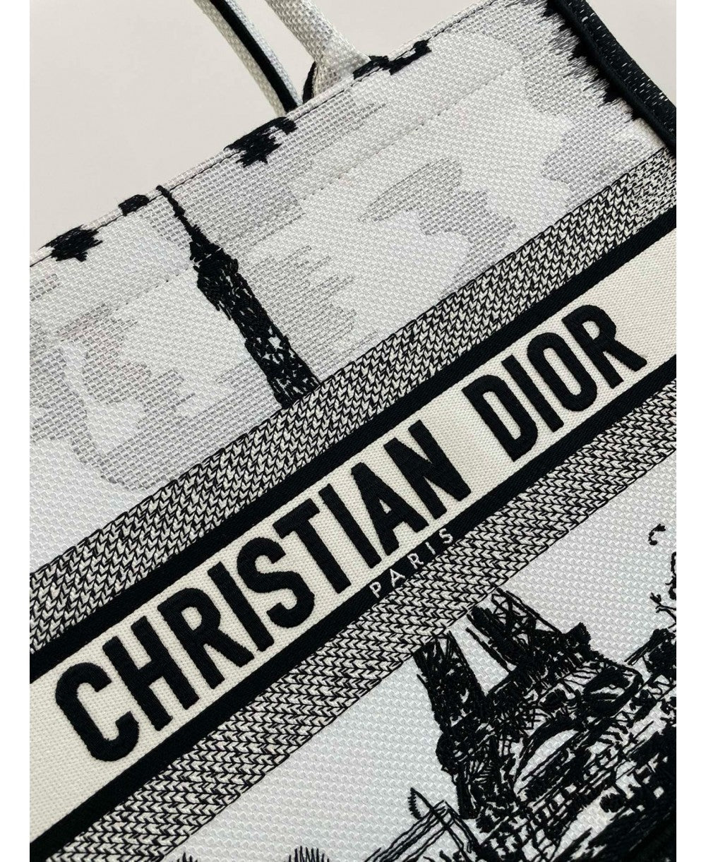 CHRISTIAN DIOR Medium Dior Book Tote