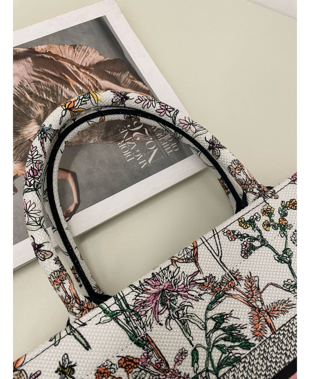 CHRISTIAN DIOR Medium Dior Book Tote